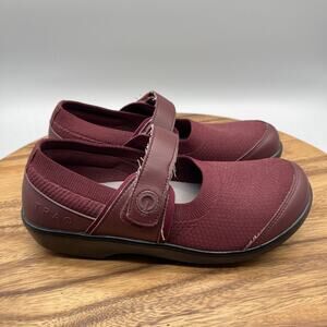 TRAQ Alegria Shoes Womens Size 7 Burgundy Mary Jane Walking Comfort Strap Vegan
